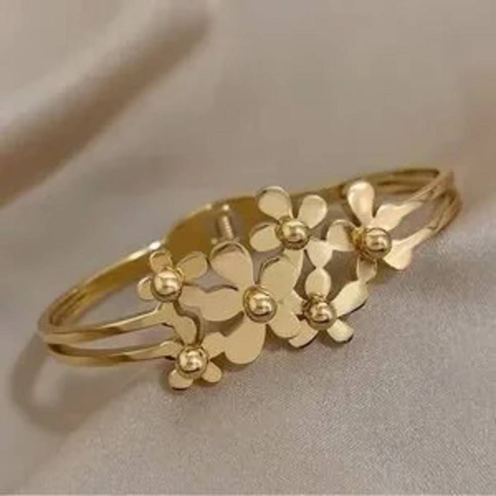 Classic Gold Floral Bangle Bracelet - Picture 3 of 5